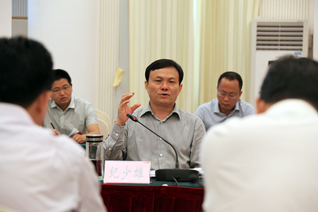 图片由记者 何文新 摄