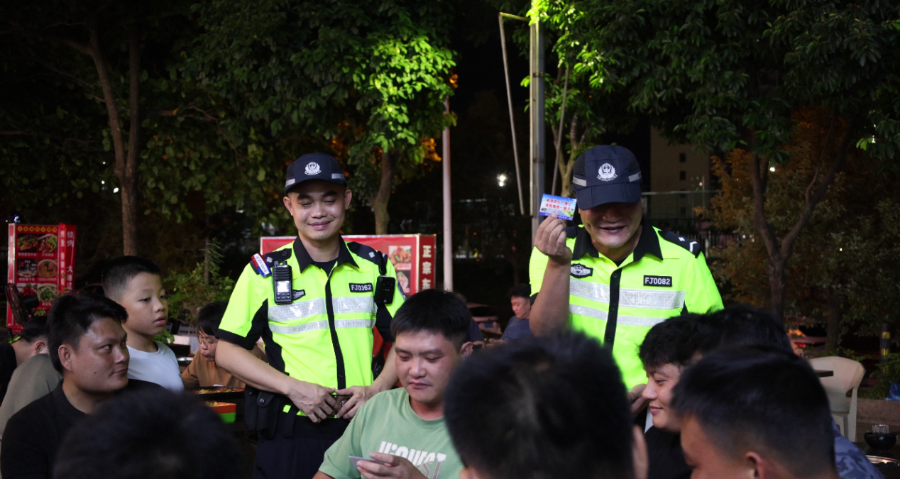酒驾不“行”！儋州公安交警深入涉酒场所开展“拒绝酒驾”宣传